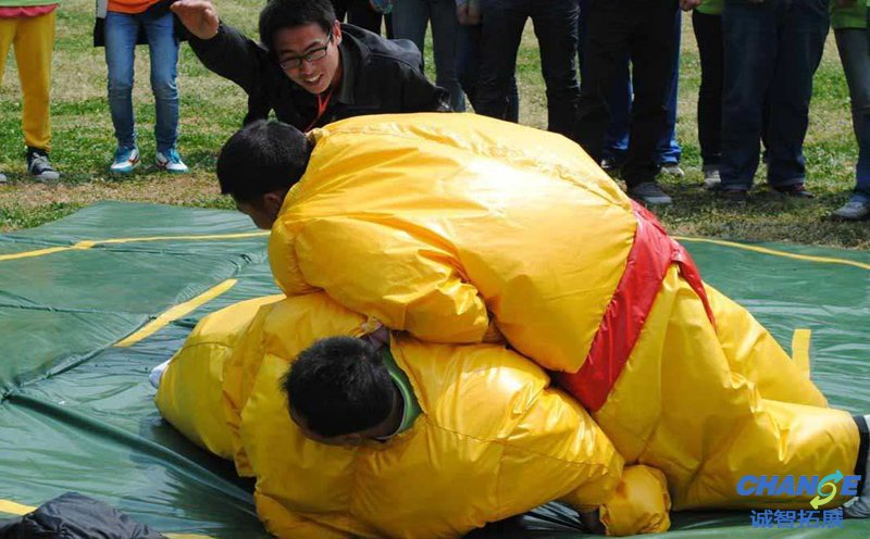 趣味运动会项目：超级相扑
