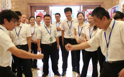 十个早会团队合作游戏