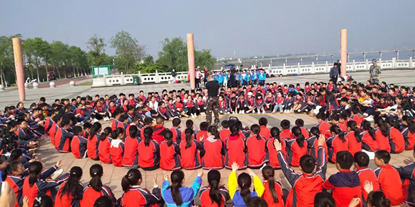 学校学生动力绳圈拓展训练简短的心得体会总结
