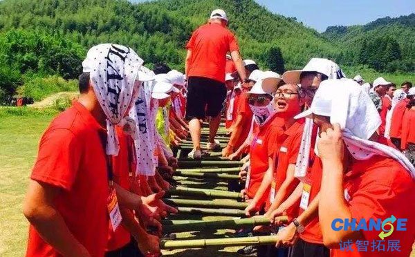 集体游戏惩罚方式 集体游戏惩罚措施的损点子