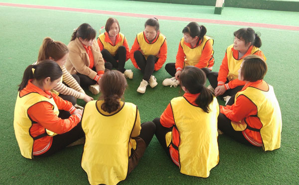 拓展培训与小学体育课的互助与共通