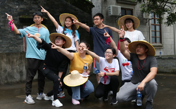 公司团建活动表演什么节目