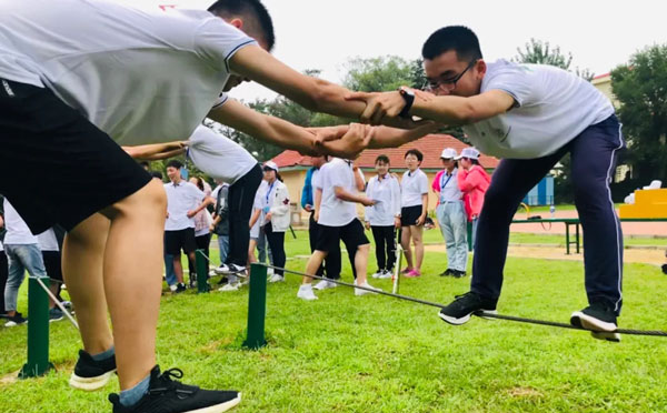 大学生户外素质拓展活动策划