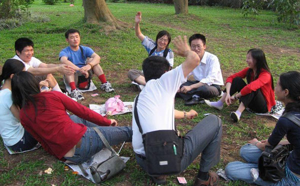 聚会团建小游戏 适合团建聚餐的游戏