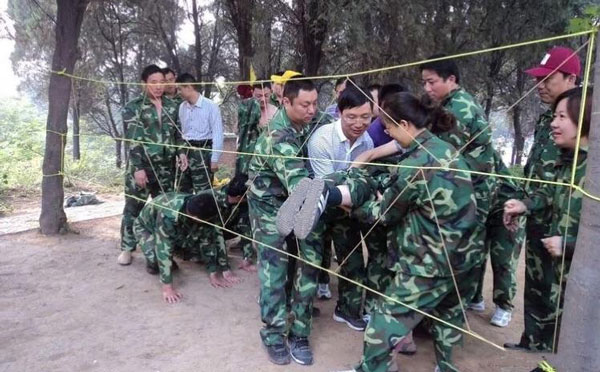 穿越电网拓展游戏技巧