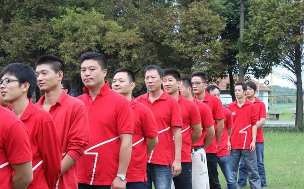 适合年会玩的团建游戏