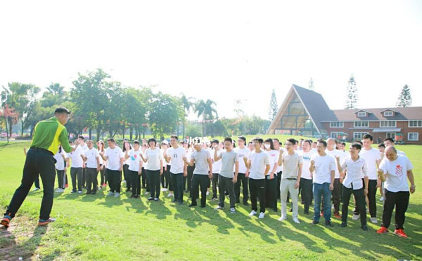 热身小游戏团建