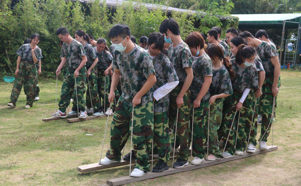 20个经典聚会游戏 同学朋友聚会时玩的小游戏大全