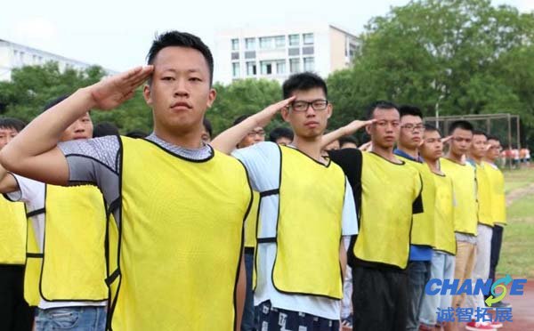 素质拓展游戏大学生 大学素拓活动游戏大全
