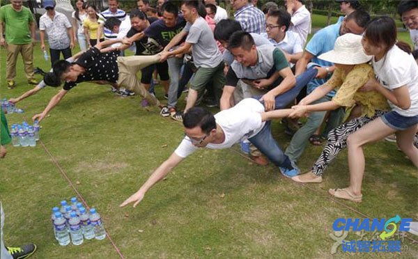 简单又搞笑的集体游戏 集体游戏活动大全