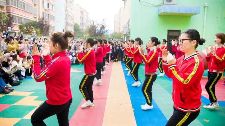 幼儿园老师晨会小游戏