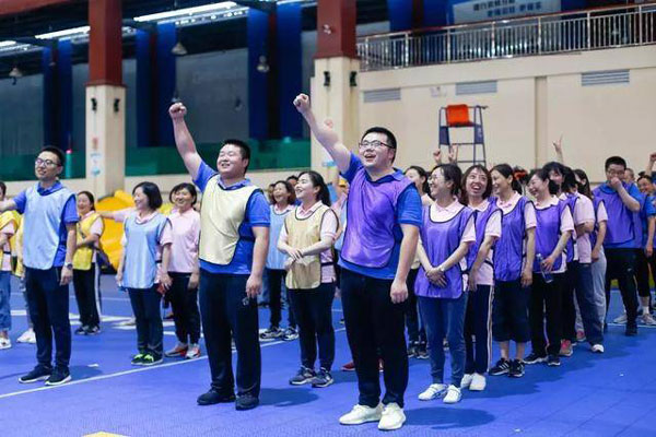 聚会互动小游戏大全 4个好玩的聚会游戏