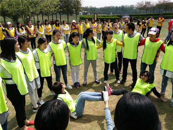 拓展训练：放松身心感悟生活滋味