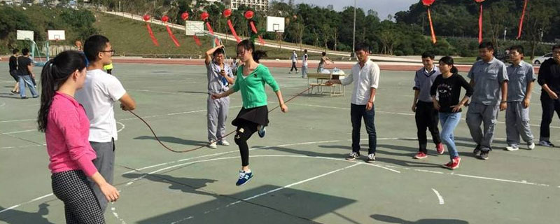 跳绳游戏规则