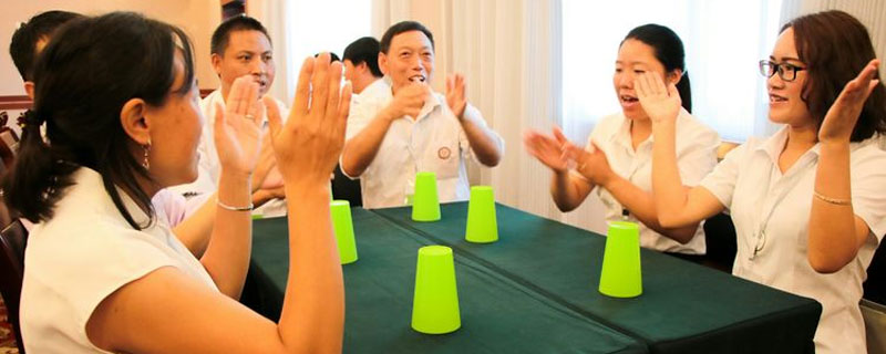 杯子舞游戏规则