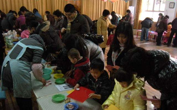 活跃气氛的小游戏 比较嗨的暖场游戏