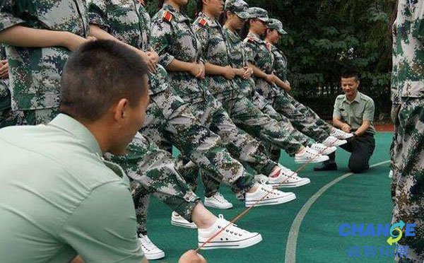 高中军训班主任心得体会