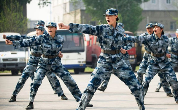 大学生军训