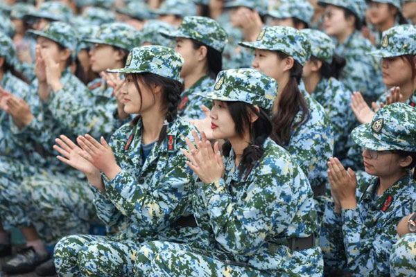 高中生军训拉歌口号