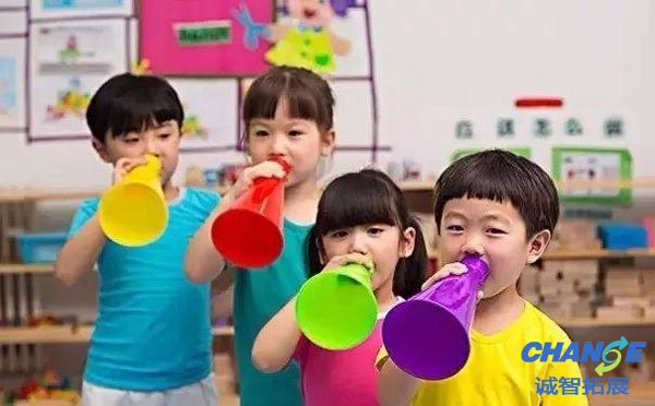 幼儿园六一亲子游戏