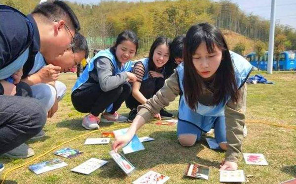拓展项目急速60秒怎么玩