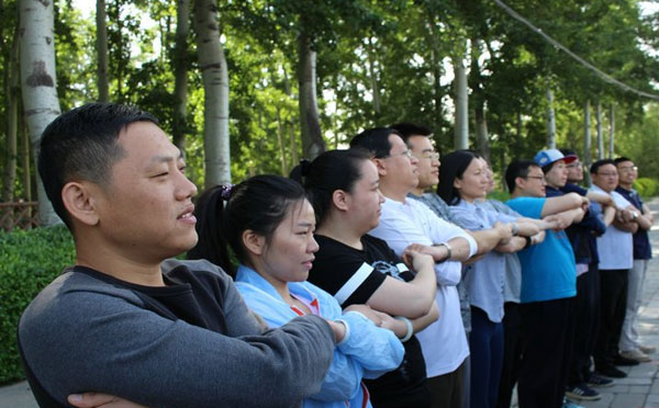 野外露营团建｜茫茫星空、篝火荡漾
