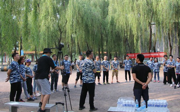 如何组织一次成功的企业团建活动