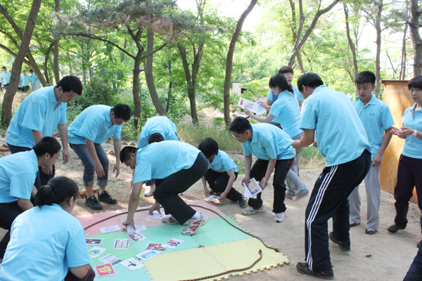 缓解销售人员压力公司开展素质拓展训练