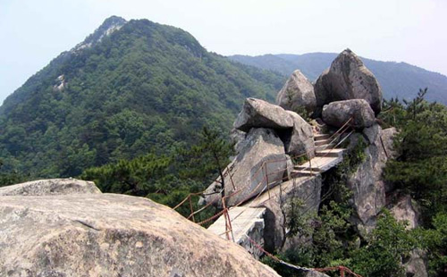 薄刀峰风景区拓展基地