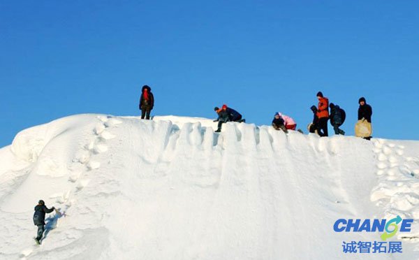 月亮湾滑雪场 – 哈尔滨雪乡热线游