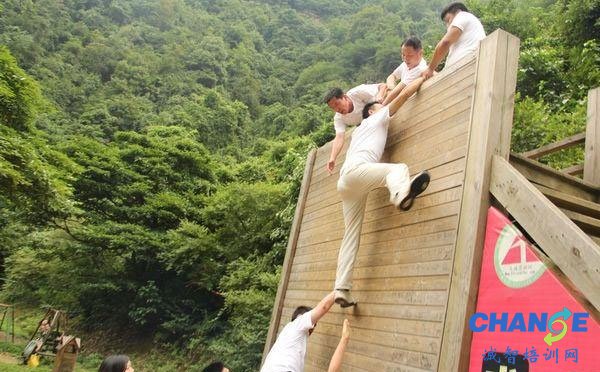 拓展训练翻越毕业墙感人心得体会