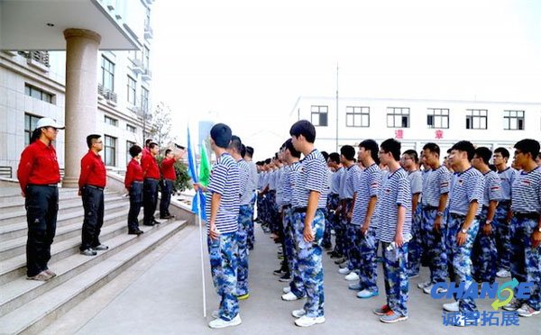 怎样选择合适的拓展训练基地
