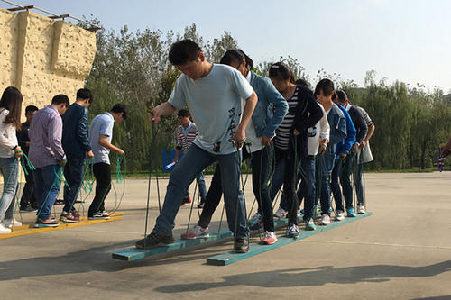 大学生素质拓展活动方案