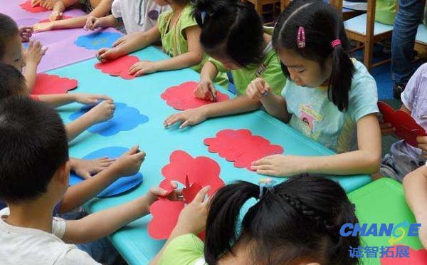 幼儿园中秋主持词