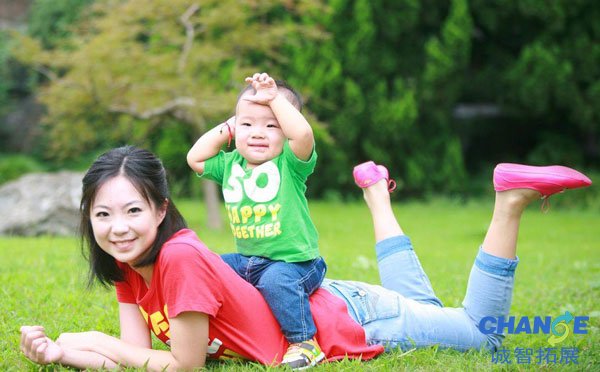 小孩坐高铁需要买票吗，4个月大的孩子可以去旅游吗？