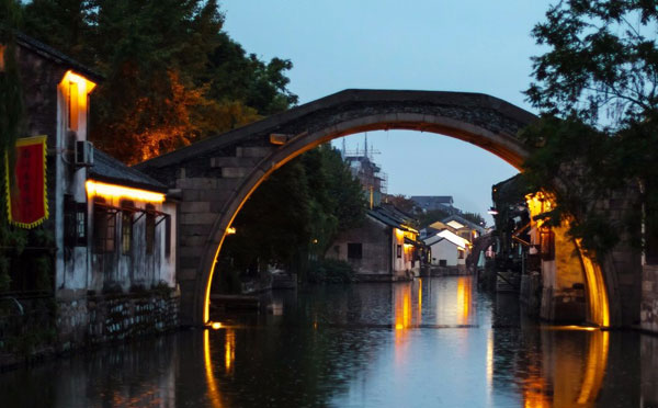 南浔古镇夜景好看吗，南浔古镇可以夜游吗