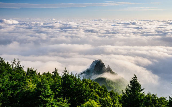 雾灵山什么时候去最好，雾灵山几月开山