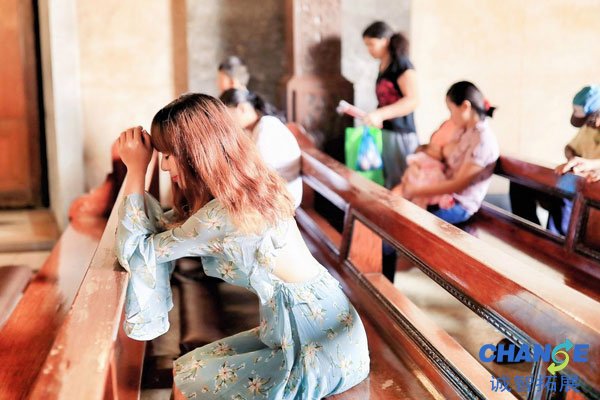 旅行穿搭指南，各地旅行穿搭风格盘点