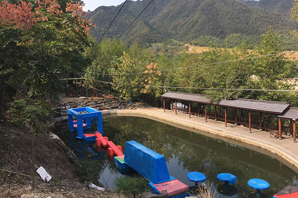 素质拓展比较好玩的神仙峰拓展基地