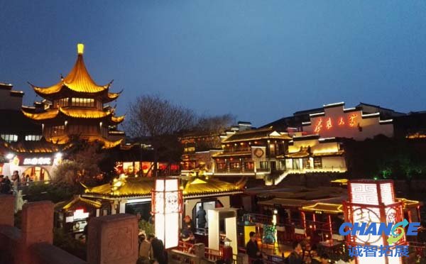 南京秦淮河画舫夜景图片2