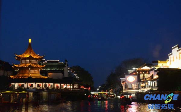 南京秦淮河画舫夜景图片3