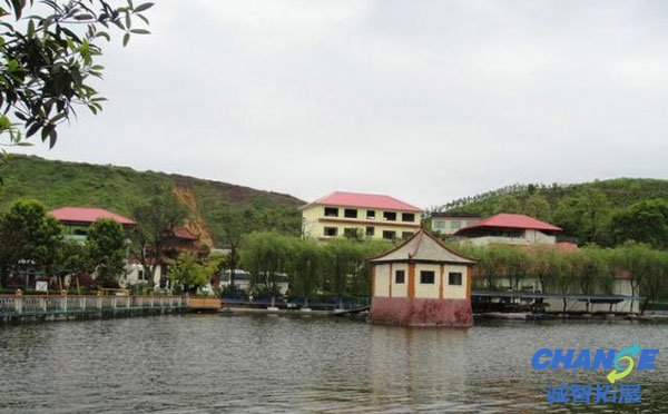 歌乐山上天池度假村