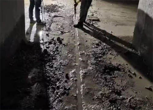 地下室漏水怎样补漏(图2)