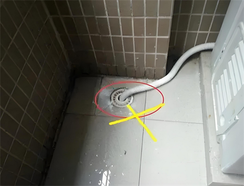 阳台地漏往上反水怎么回事(图2)
