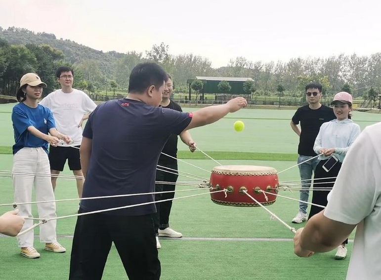 武汉30多个人搞公司团建