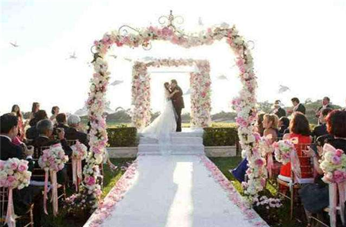 儿时玩伴结婚祝福语 结婚不能送什么礼物(图2) 儿时玩伴结婚祝福语 结婚不能送什么礼物(图2)