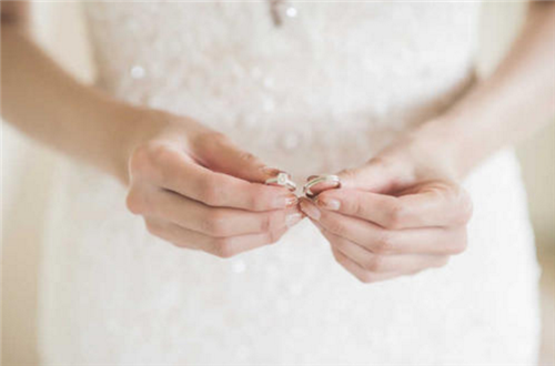 关于结婚祝福语 结婚当天要注意事项(图5) 关于结婚祝福语 结婚当天要注意事项(图5)