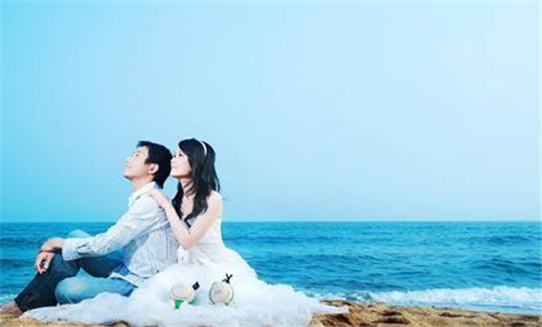 新娘结婚发朋友圈的句子 婚礼结束之后新娘会说些什么(图4) 新娘结婚发朋友圈的句子 婚礼结束之后新娘会说些什么(图4)