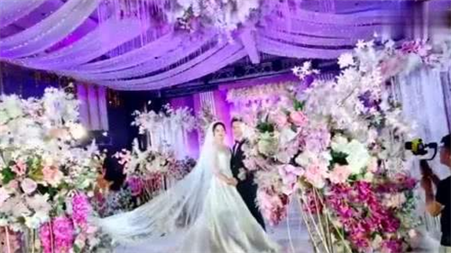 不俗气祝新婚的朋友圈 结婚该说什么祝福语(图4) 不俗气祝新婚的朋友圈 结婚该说什么祝福语(图4)