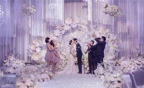 不俗气祝新婚的朋友圈 结婚该说什么祝福语(图5) 不俗气祝新婚的朋友圈 结婚该说什么祝福语(图5)